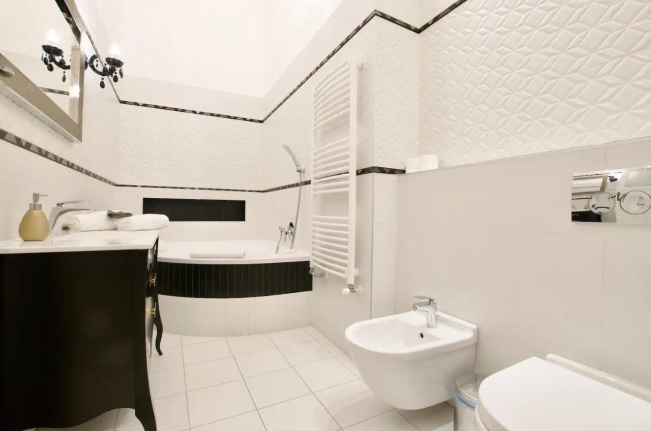 Premium Apartment By Hi5 - Lendvay Palace Budapest Luaran gambar